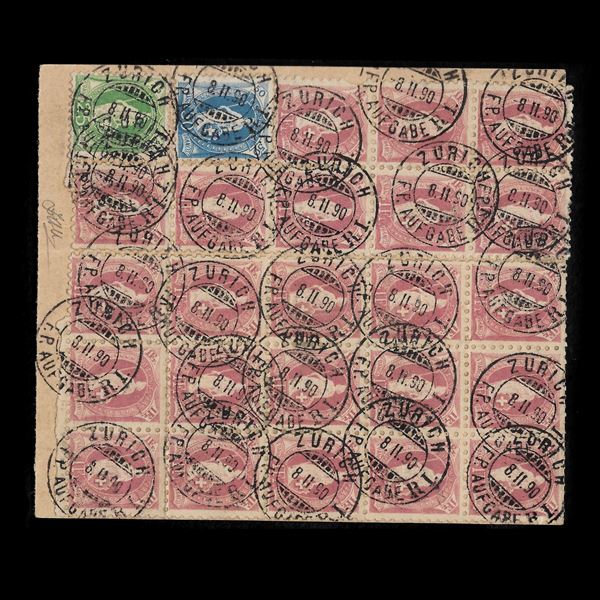 1890. Helvetia in piedi, 1 f. vinaceo dent. 9 1/2 (Unif. 85) 23 esemplari - uno difettoso - in 2 blocchi + 25 c. + 50 c. (Unif. 72 + 76) al verso di bollettino di spedizione da Zurigo… Cert. Zappalà.
