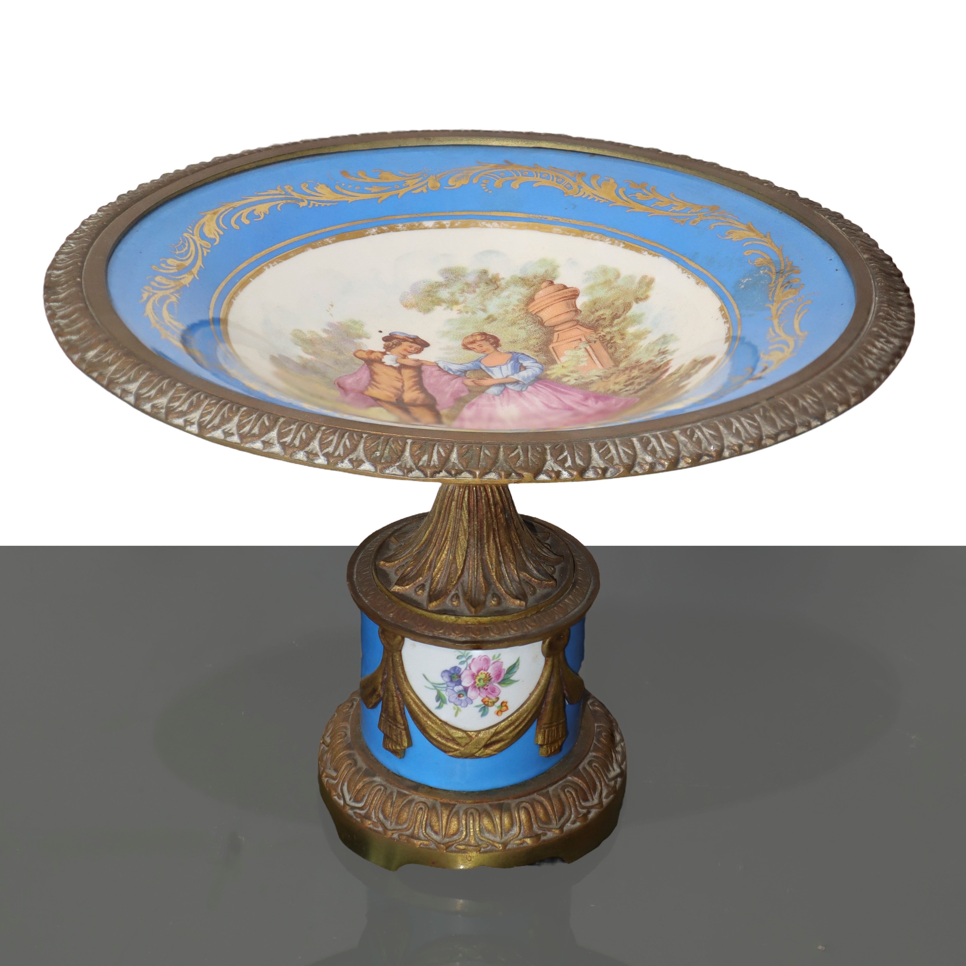 Sevres- Vincennes - Alzata in Porcellana con Scene Galanti da Fragonard