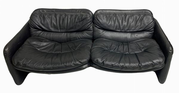 Sandwich sofa and double sandwich, drawingmmannati & calves for meda brunette. Use signs
H cm 65x160x75.