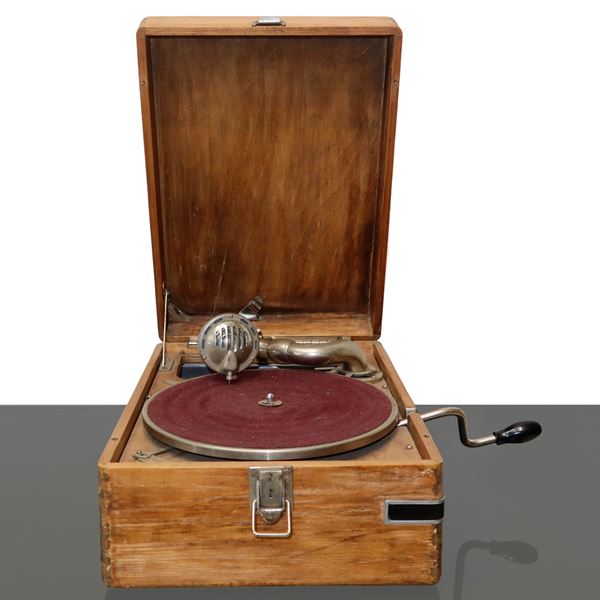 Gramophone in wooden box.