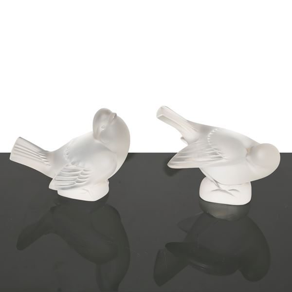 Lalique France - Pair of crystal doves