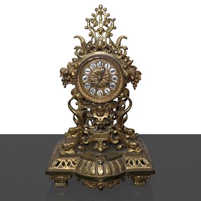 Orologio da Tavolo in Bronzo Dorato con Putti e Tralci D'uva.