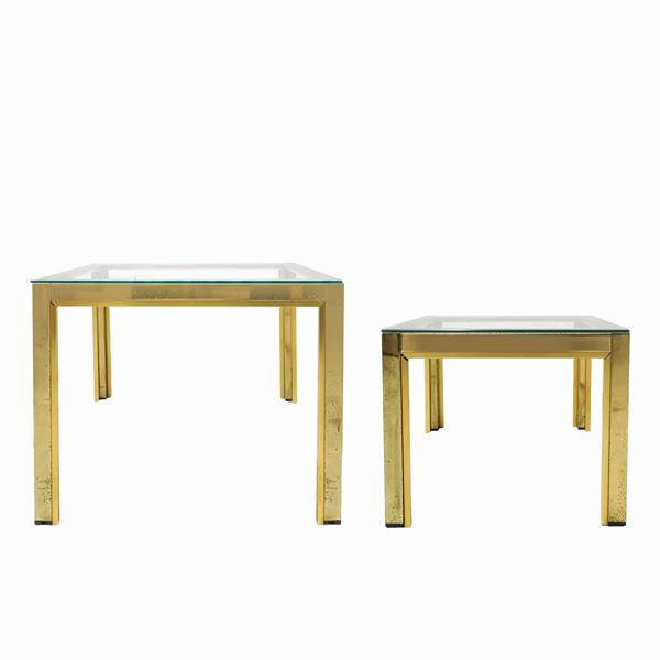 Pair of coffee tables