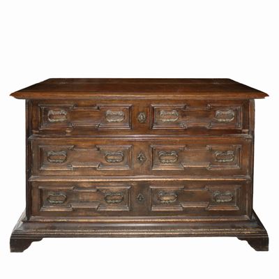 Cassettone in Legno di Noce.