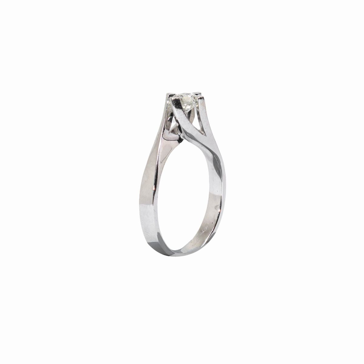 Anello Solitario con Diamante