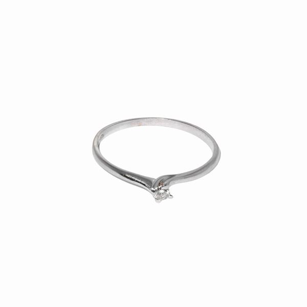 ViaVeneto - White gold solitaire ring with brilliant cut diamonds