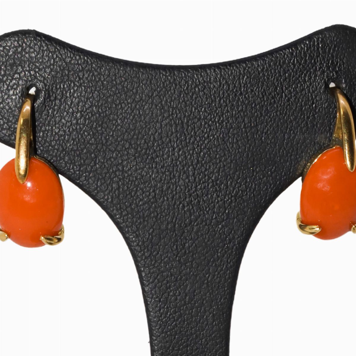 Orecchini in Oro Rosso e Corallo