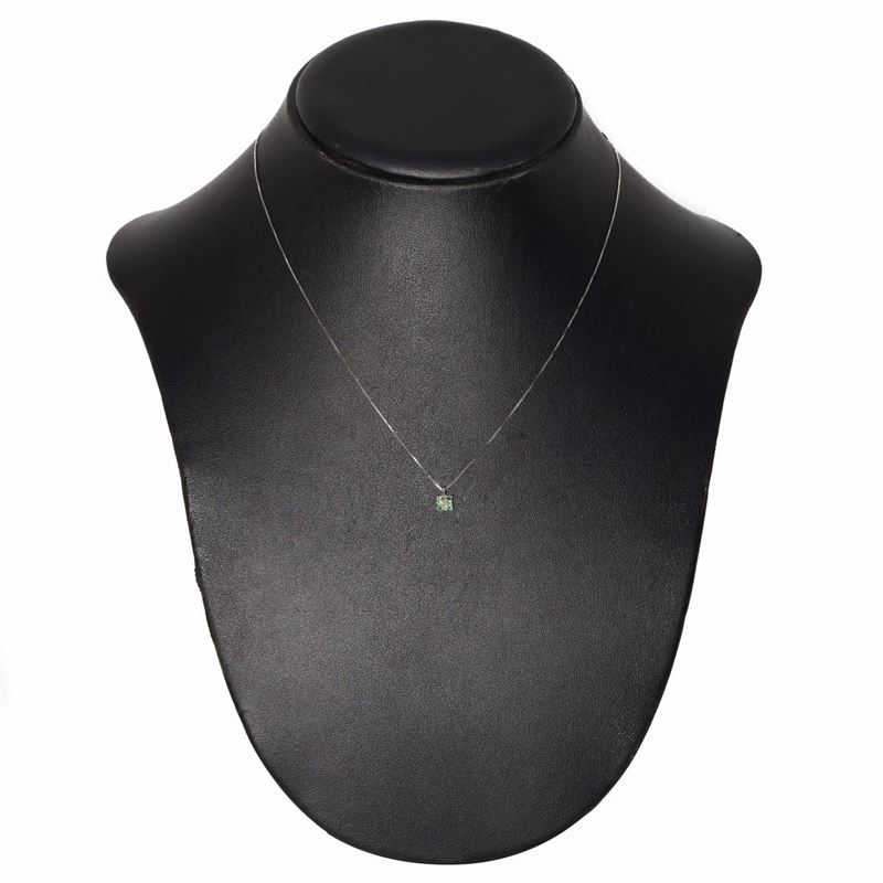 Collana con Ciondolo Quadrato con Smeraldi e Brillanti, Pistoia