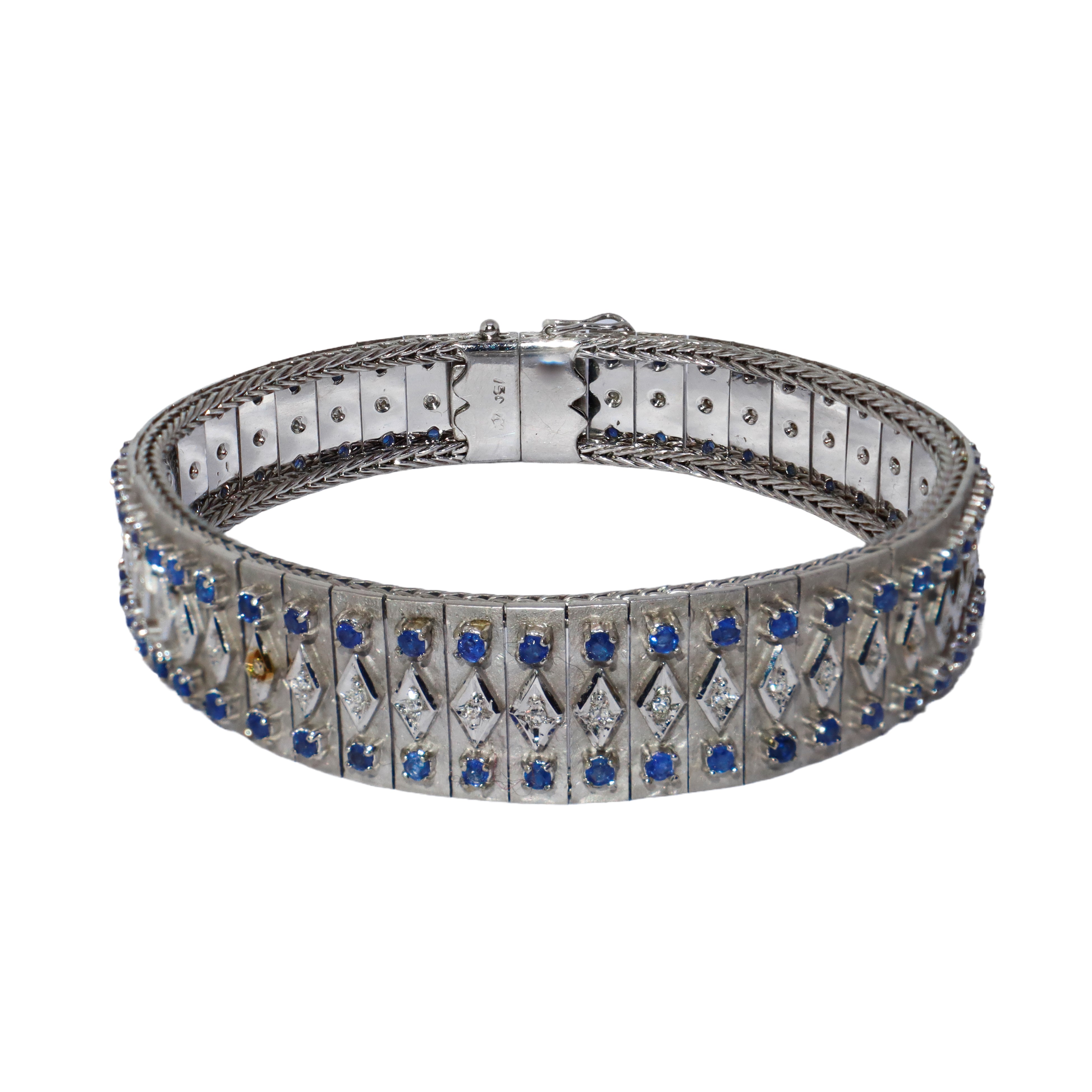 Bracciale Semirigido in Oro Bianco con Brillanti e Zaffiri
