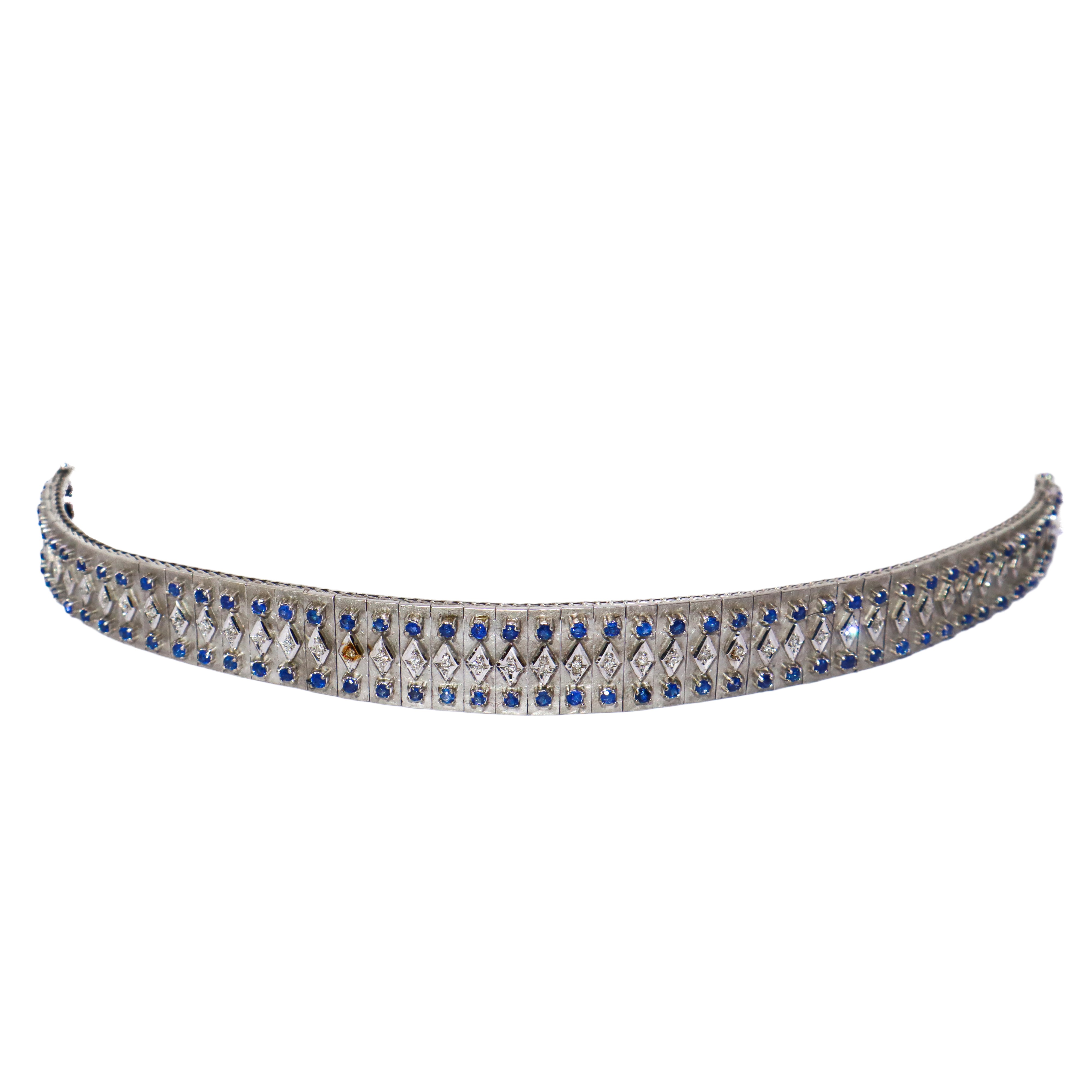 Bracciale Semirigido in Oro Bianco con Brillanti e Zaffiri