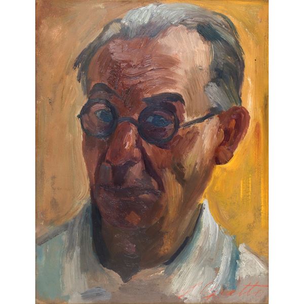 Portrait of man with glasses