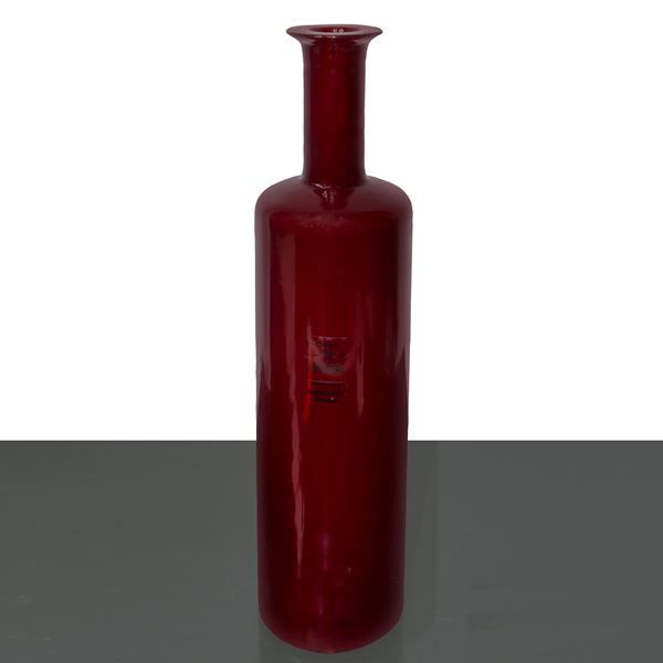 Salviati &amp; C - Bottle vase in burgundy Murano glass