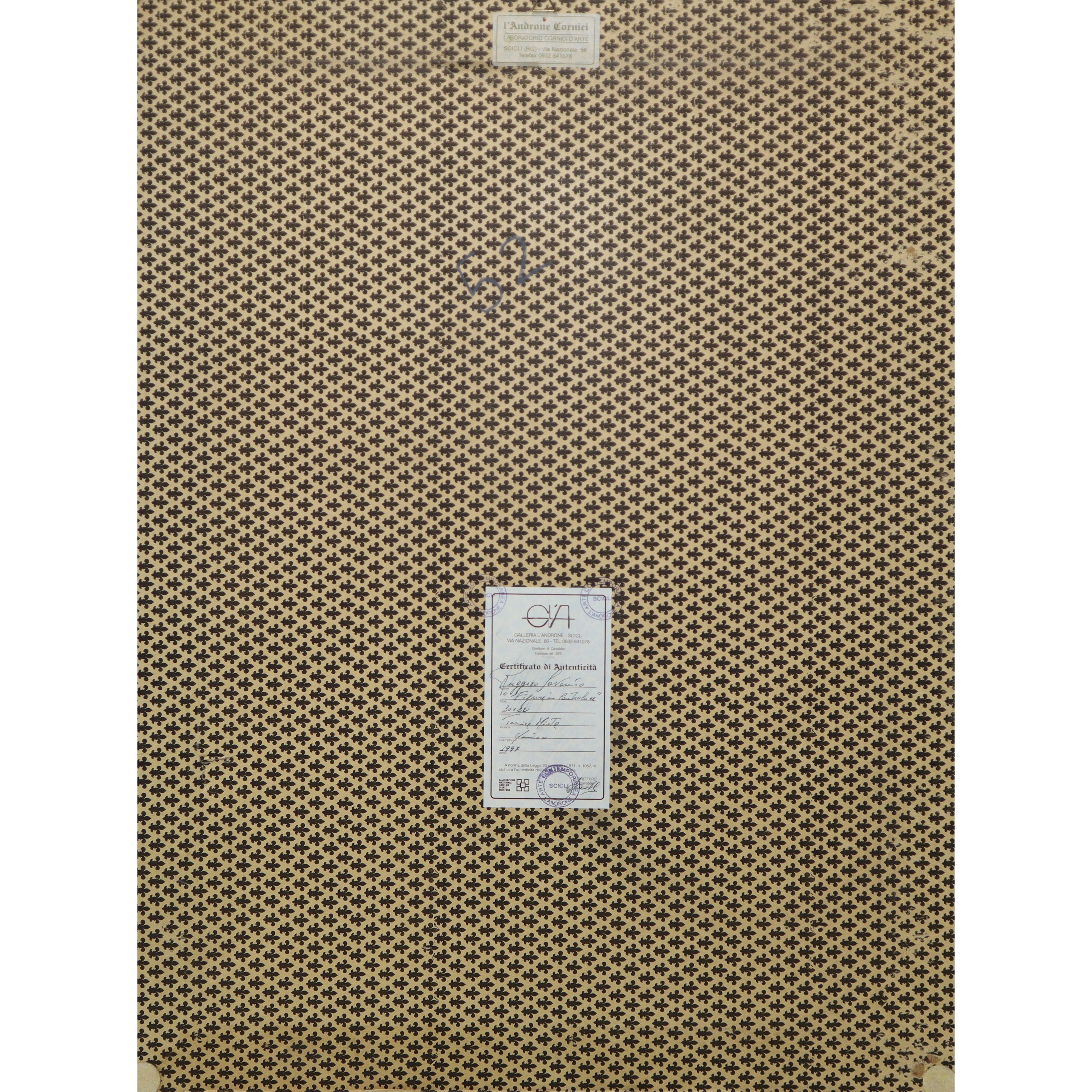 Figure in controluce