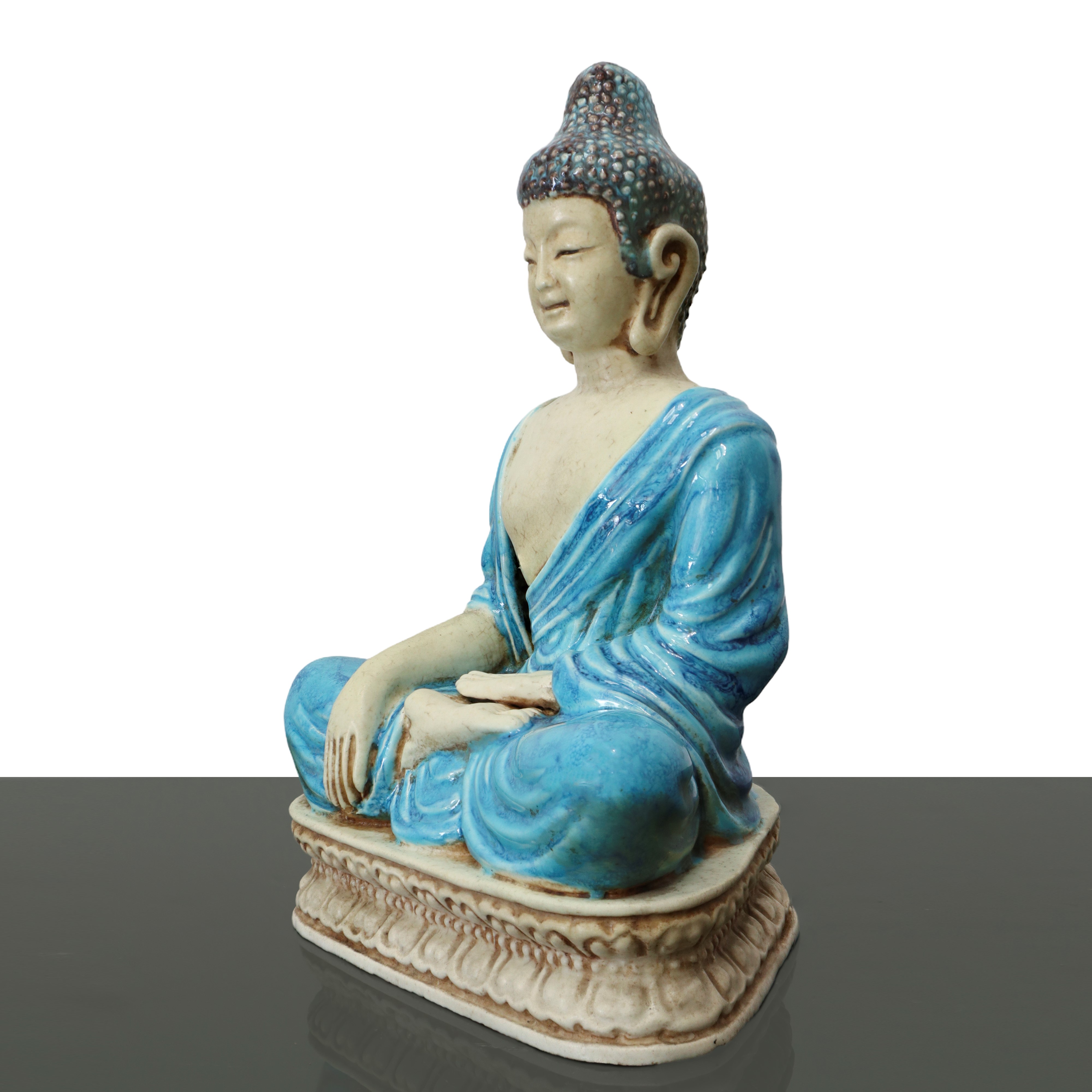 Buddha in Ceramica Smaltata nei Colori del Bianco e Dell'azzurro