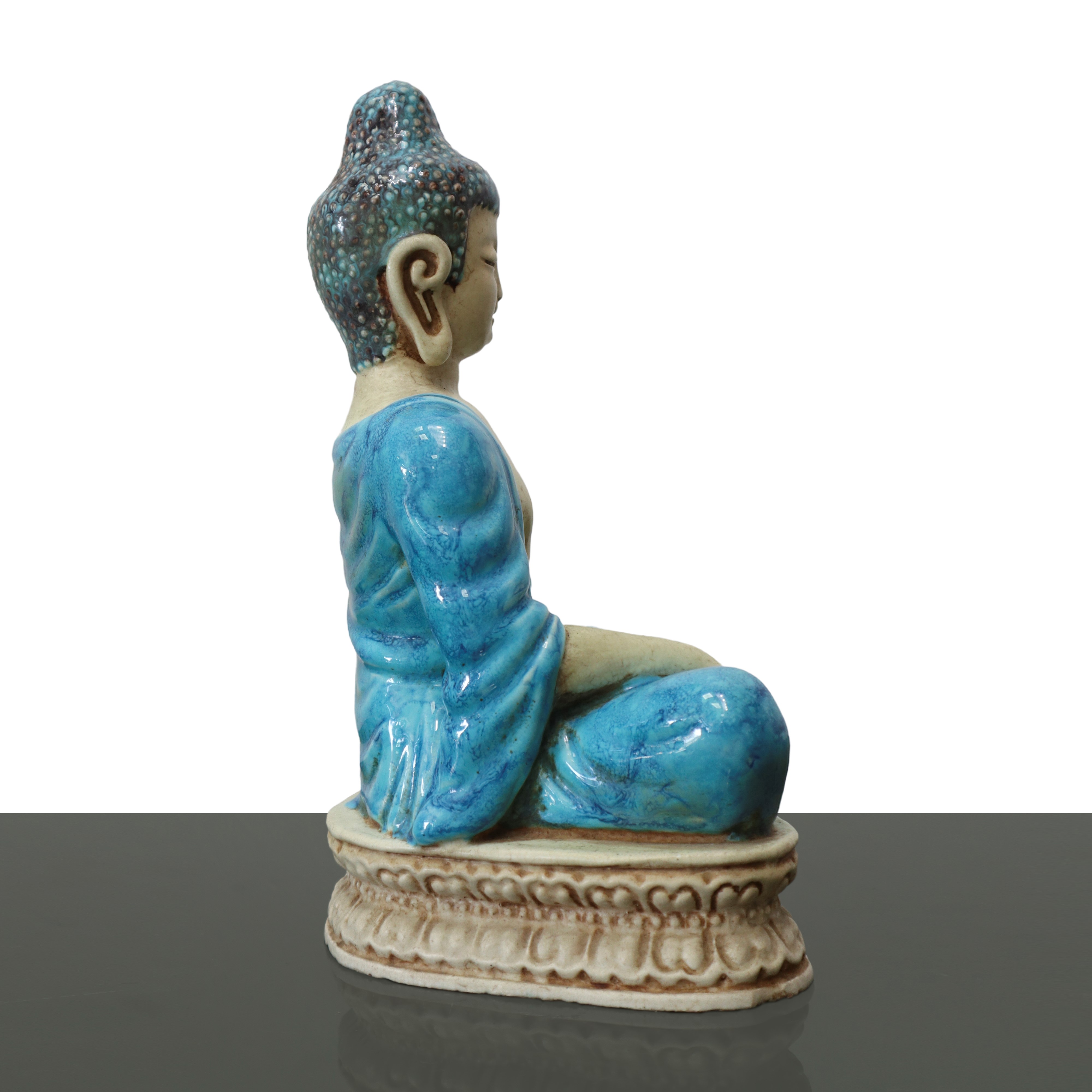 Buddha in Ceramica Smaltata nei Colori del Bianco e Dell'azzurro