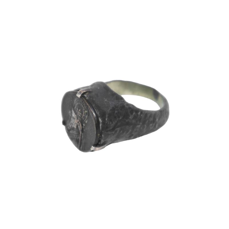 Anello in Argento con Moneta Incastonata