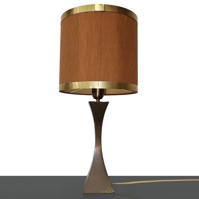 Lampada da tavolo in ottone dorato