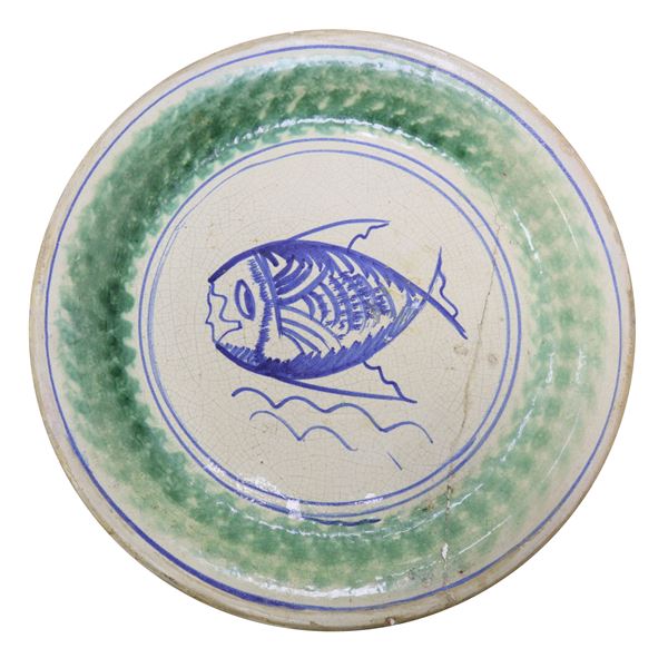 Caltagirone majolica plate with green sponged circumference