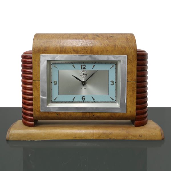 Deco' Vega clock in maple wood