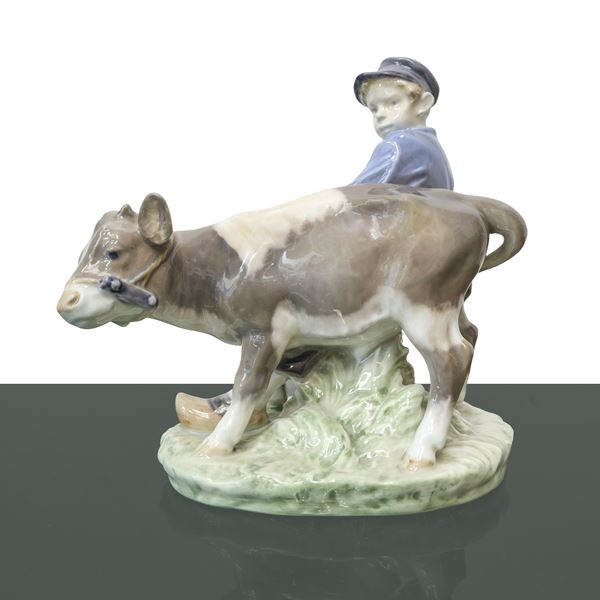 Royal Copenhagen Denmark - Ragazzo con vitello 772