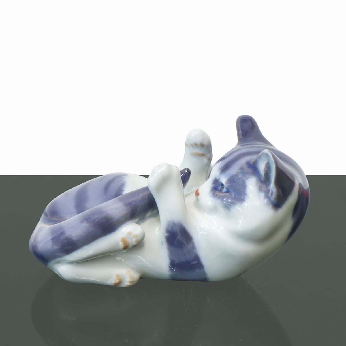 Royal Copenhagen Denmark - Gatto sdraiato