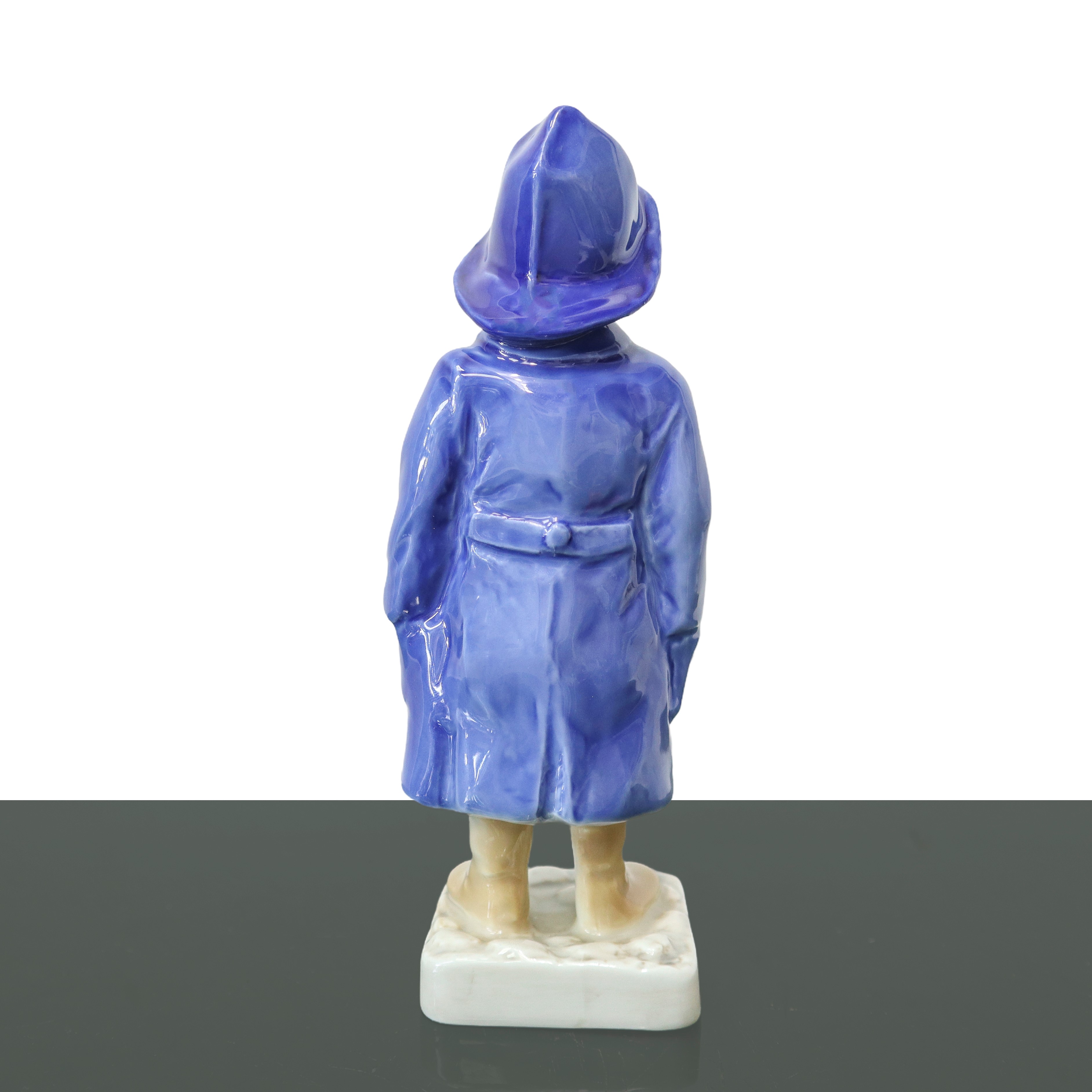 Royal Copenhagen Denmark - Ragazzo con cappotto blu
