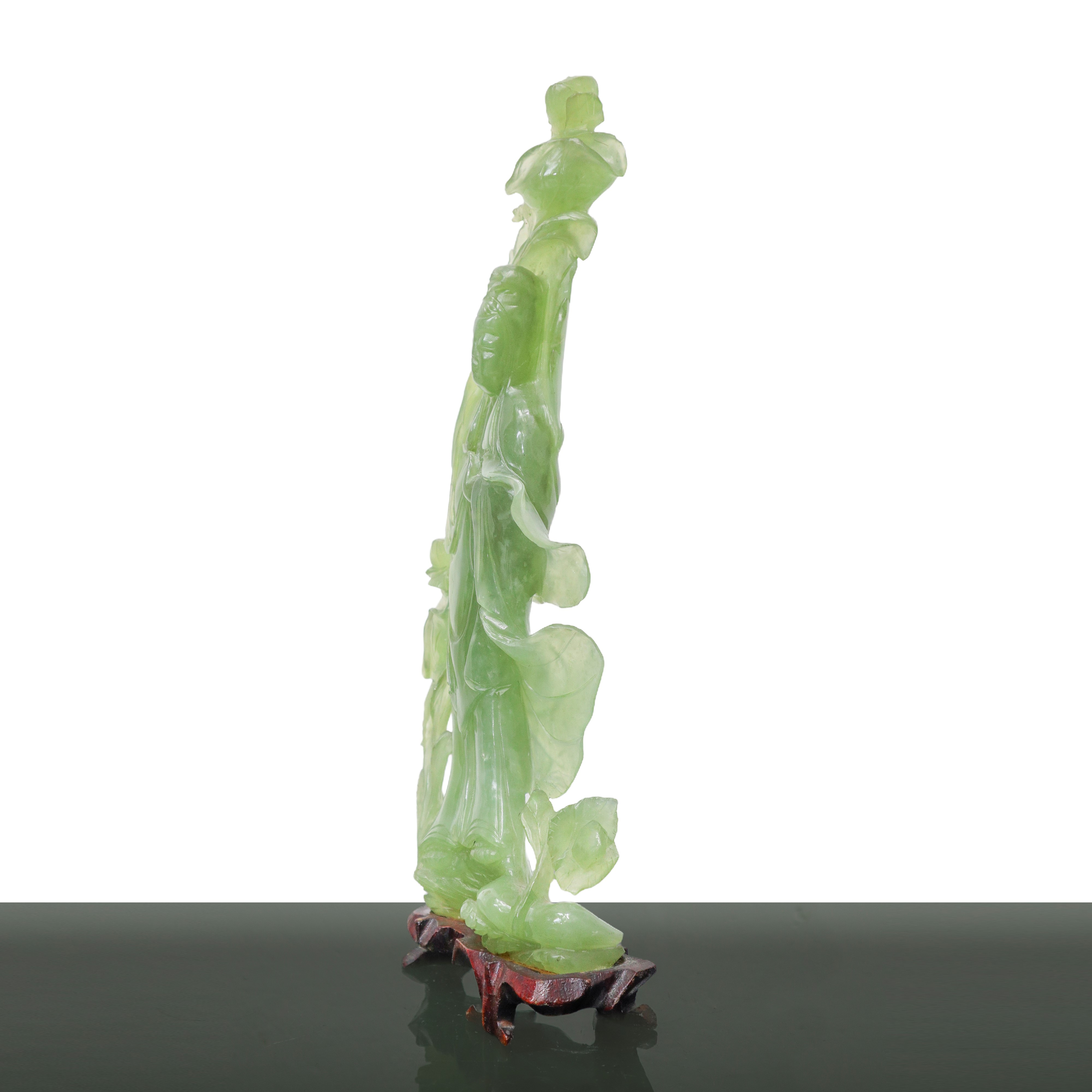 Buddha con fior di loto in giada verde