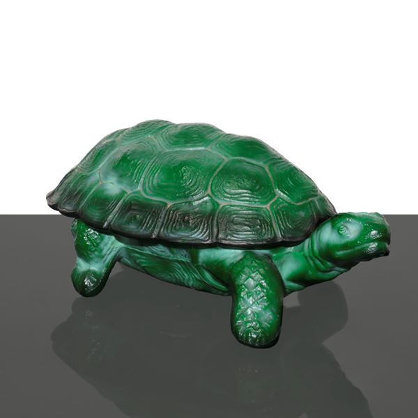 Heinrich  Hoffman - Portagioie Art Deco' a forma di tartaruga in vetro malachite verde