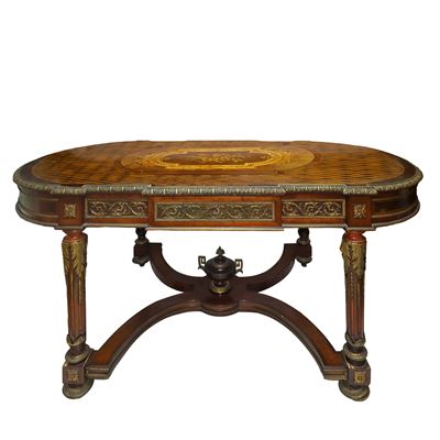 Tavolo Napoleone III, di Forma Ovale Centinata.