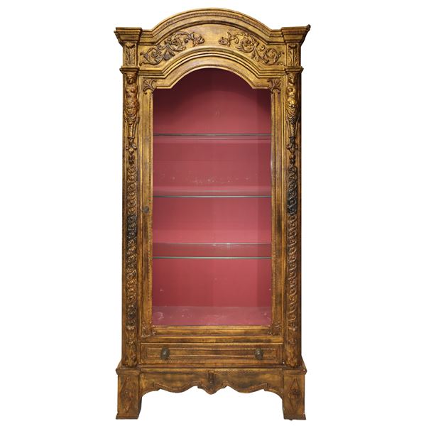 Vetrina in legno dorato