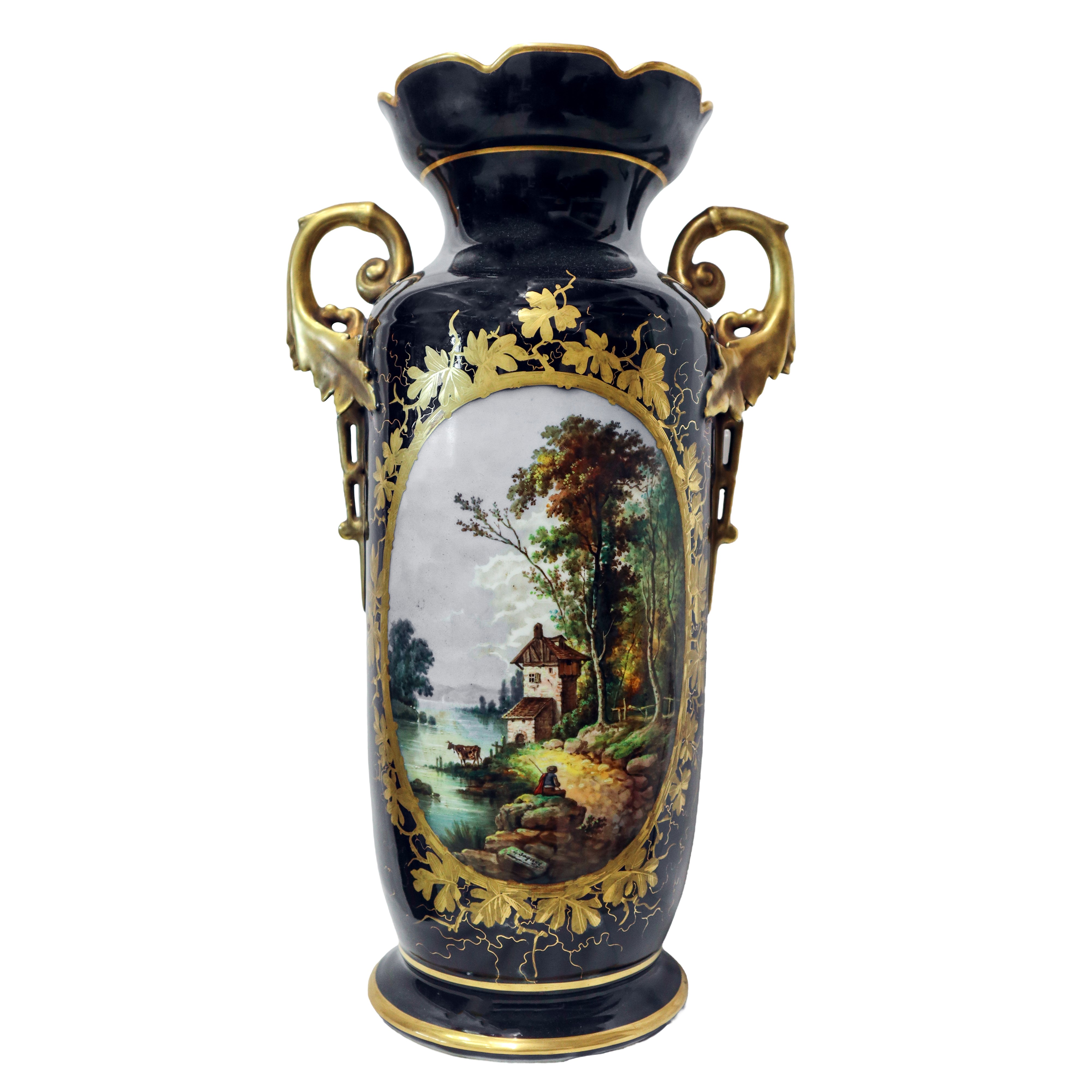 Coppia di Vasi in Porcellana Blu Scuro nello Stile di Sevres, con Manici e Paesaggi sul Fronte