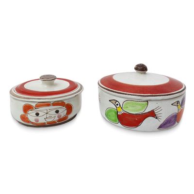 Due Ciotole Rotonde in Ceramica Policroma Dipinte a Mano con Coperchi e Decori di Uccellini e Fio...