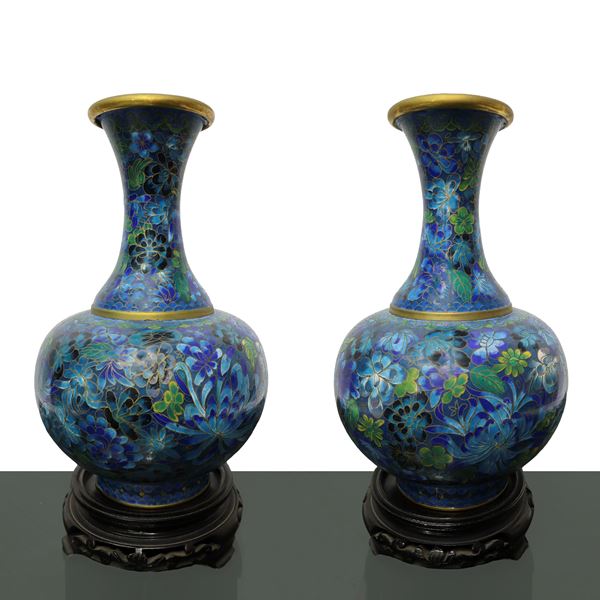 Pair of Chinese cloisonne bottles, light blue and blue flowers with leaves, gold decorations