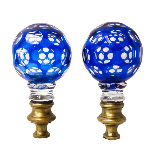 Coppia di pomoli in vetro di Murano di forma sferica colore blu