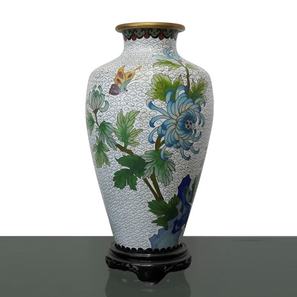 White cloisonne vase with blue flowers and butterflies, golden decorations