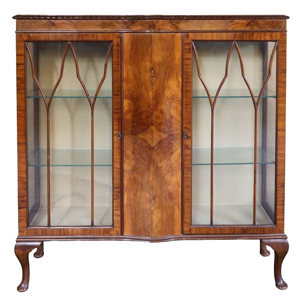 Mobile vetrina bassa, stile Chippendale