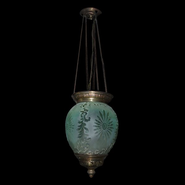 Pendant lamp in hand-blown green Murano glass.