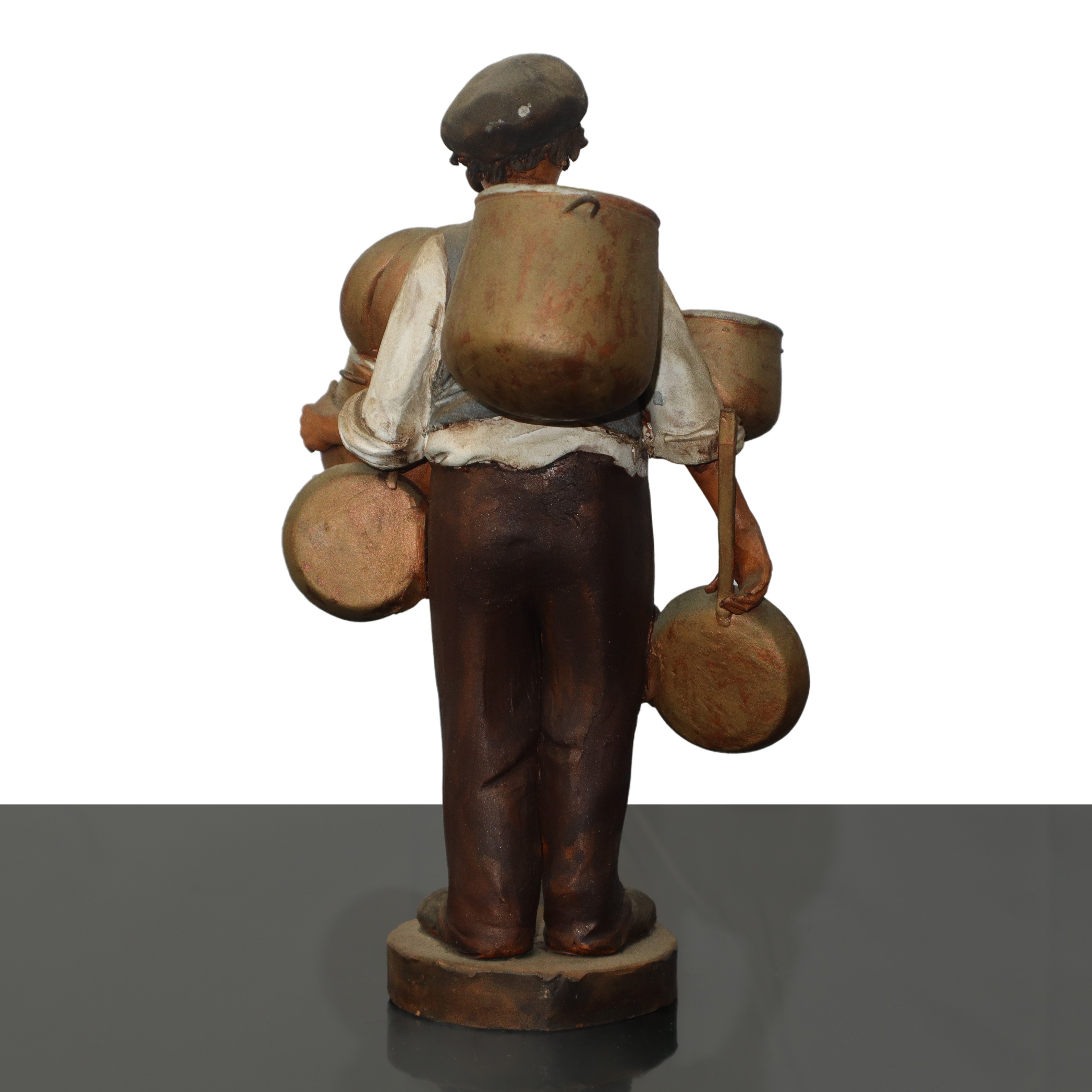 Frate e venditore di pentole in terracotta policroma, XX secolo
