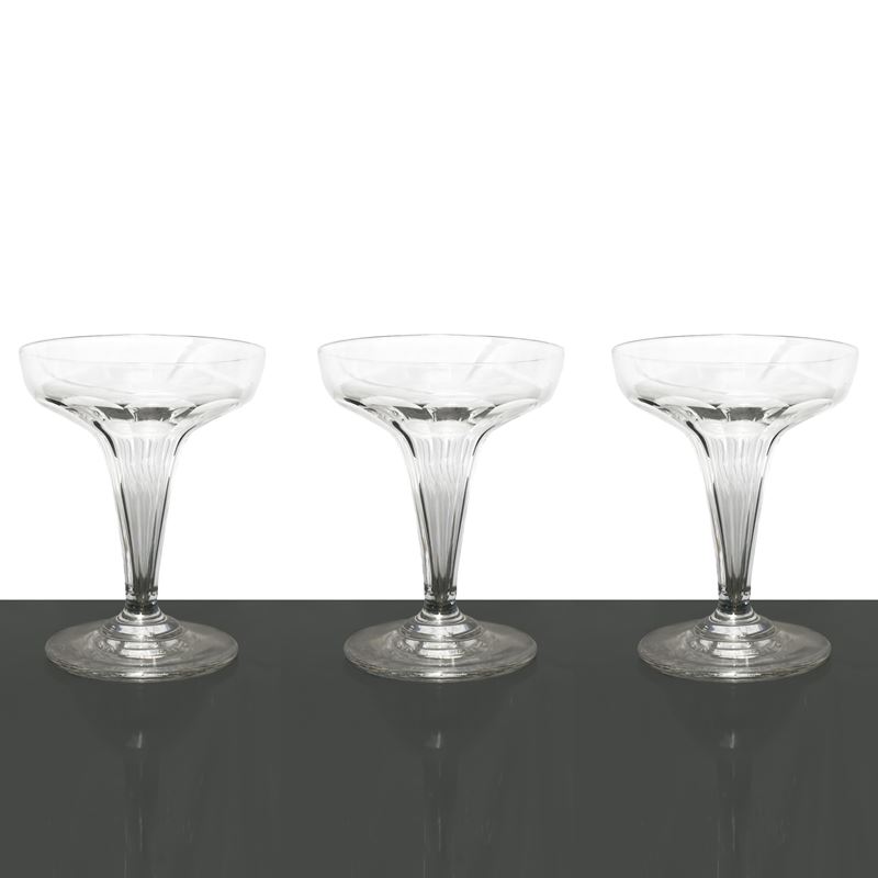 Set di 16 calici in cristallo, altezza 13 cm