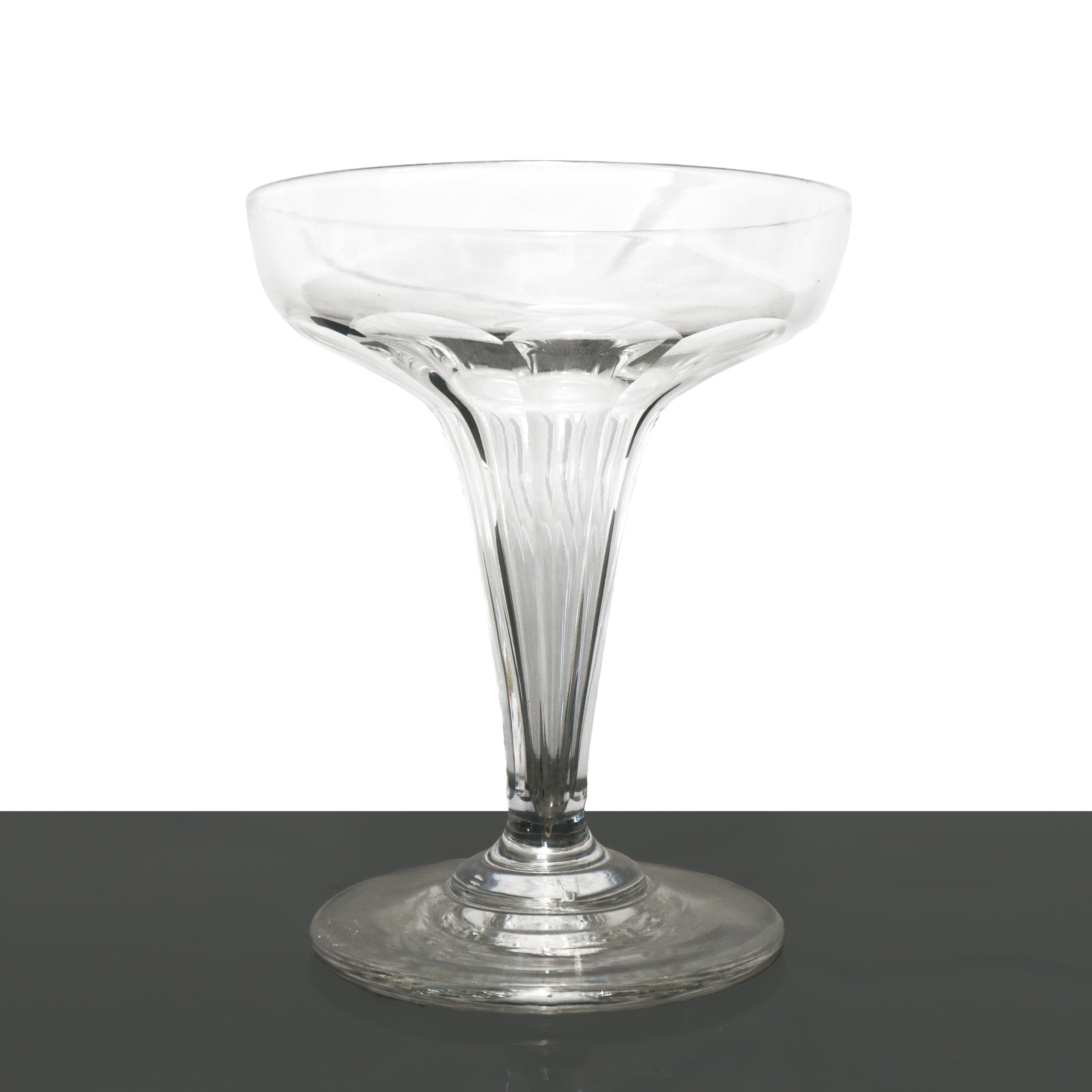 Set di 16 calici in cristallo, altezza 13 cm