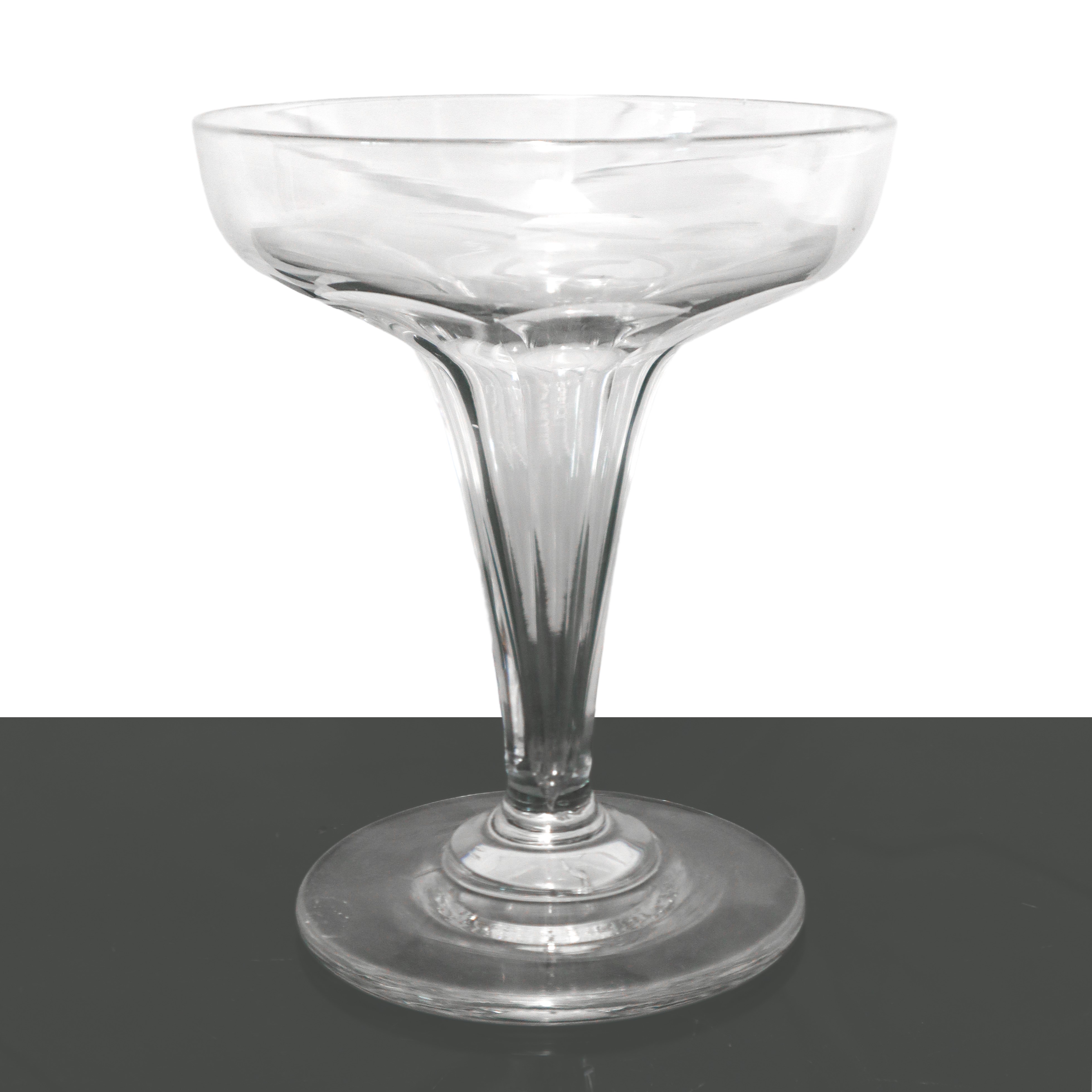 Set di 16 calici in cristallo, altezza 13 cm