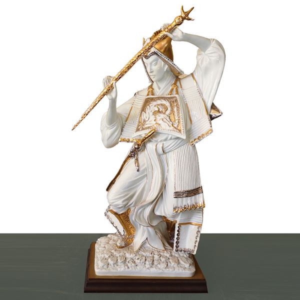 Domenico Poloniato per Carpie' - Large gold and silver decorated porcelain statue of a Japanese warrior in combat and nodachi pose