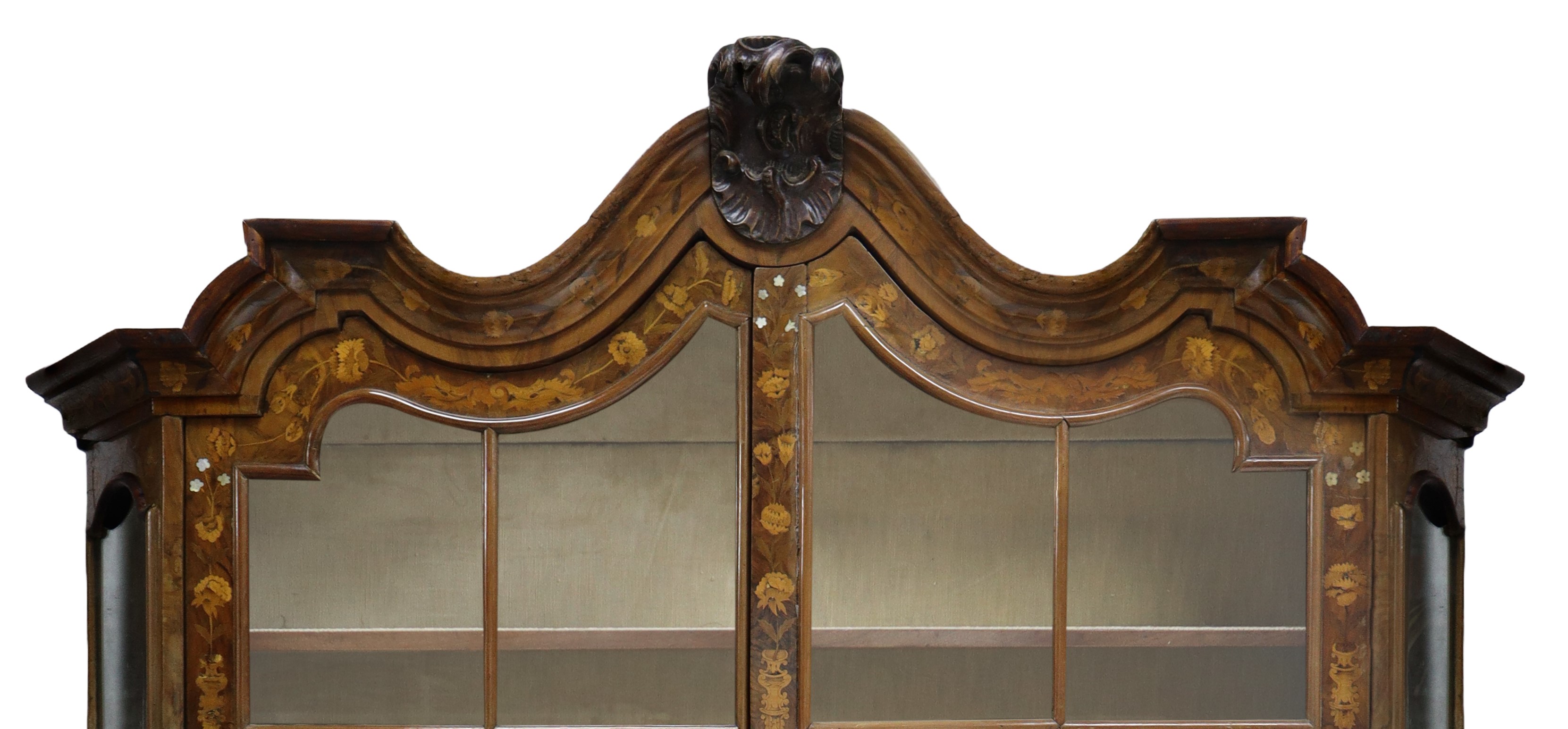 Credenza olandese, intarsiata a motivi floreali, fine XVIII secolo