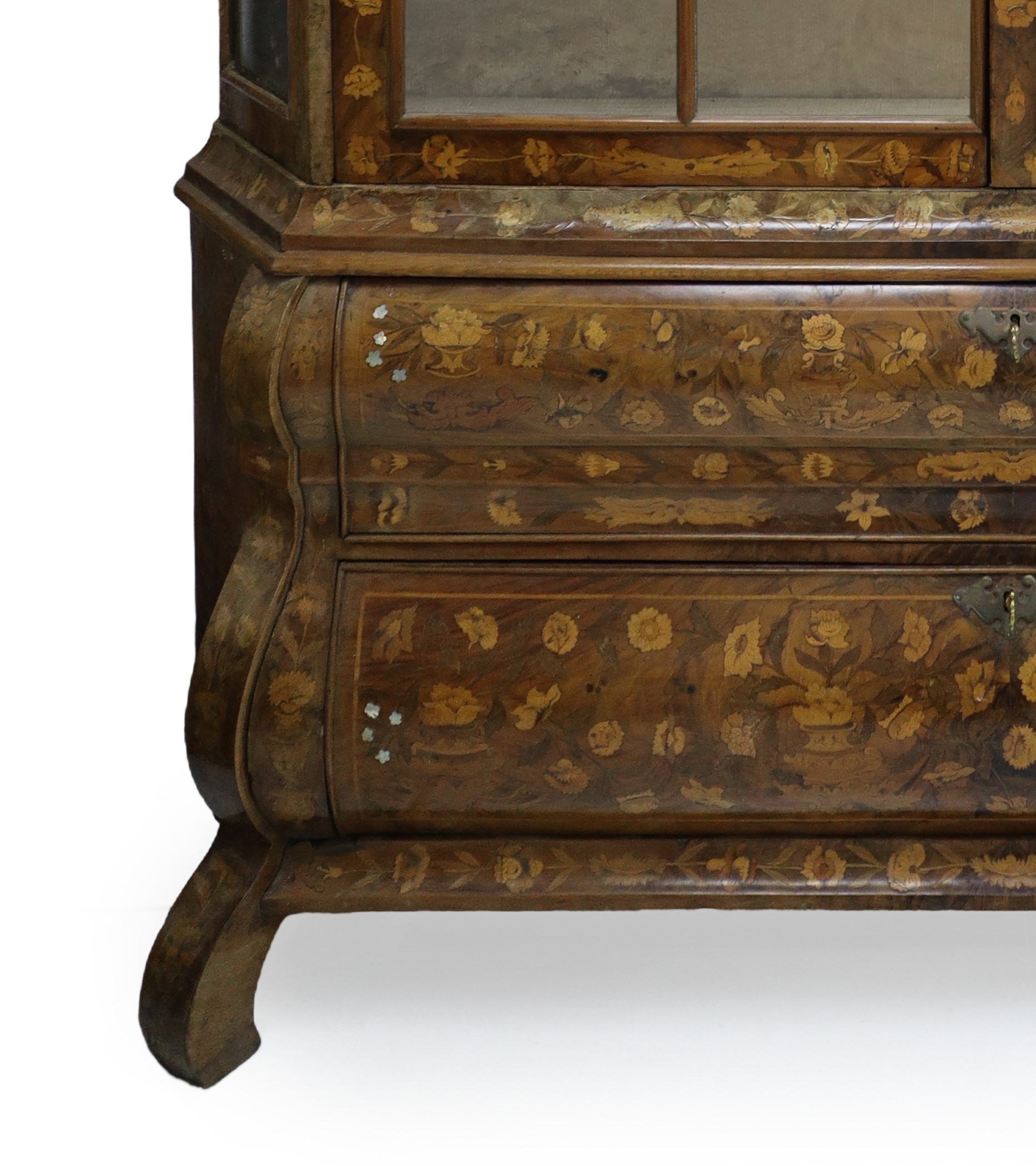 Credenza olandese, intarsiata a motivi floreali, fine XVIII secolo