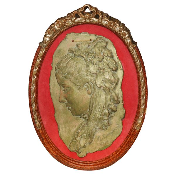 Nino Spagnoli - Scultura in terracotta patinata oro raffigurante volto di donna