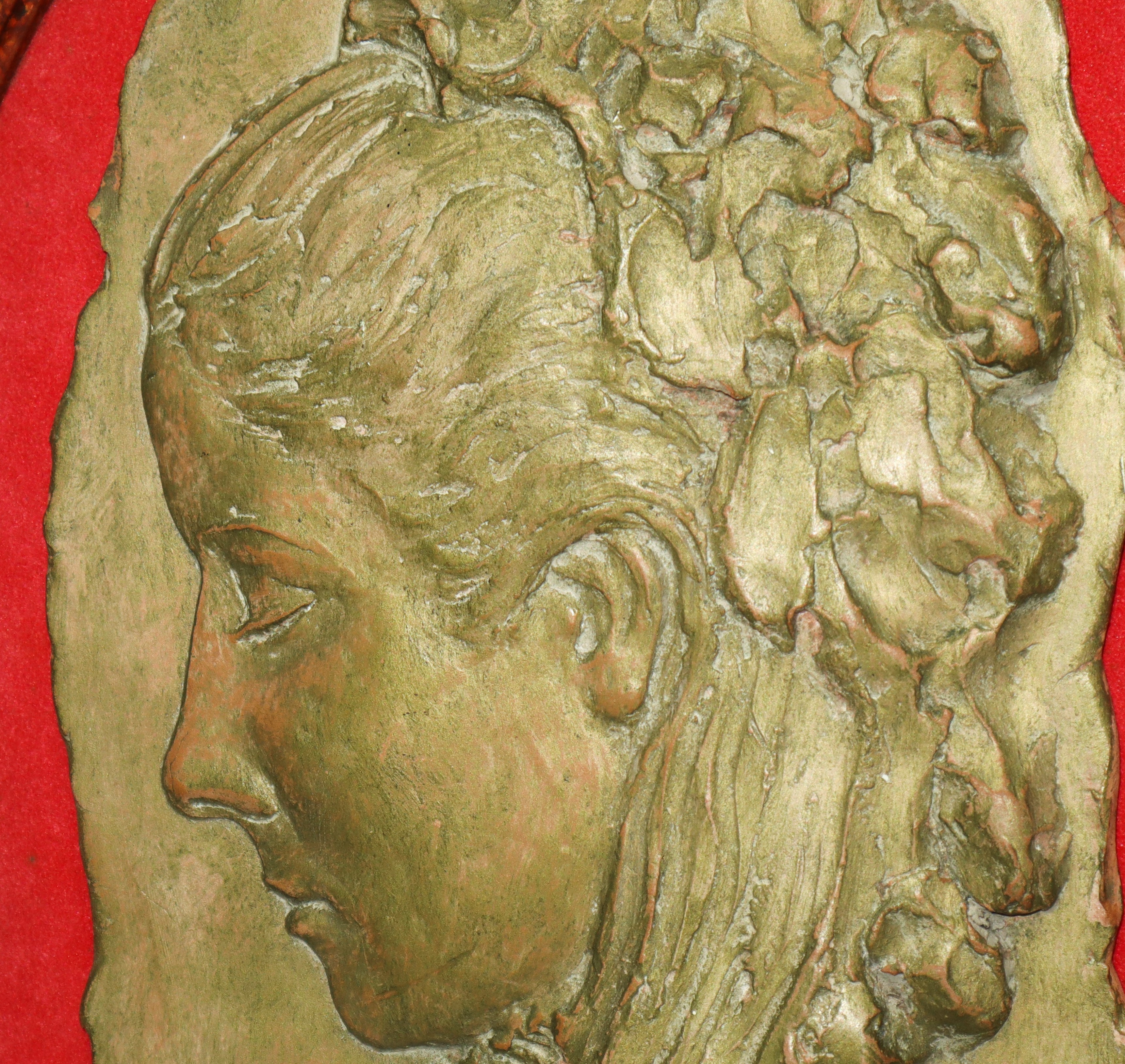 Nino Spagnoli - Scultura in Terracotta Patinata Oro Raffigurante Volto di Donna