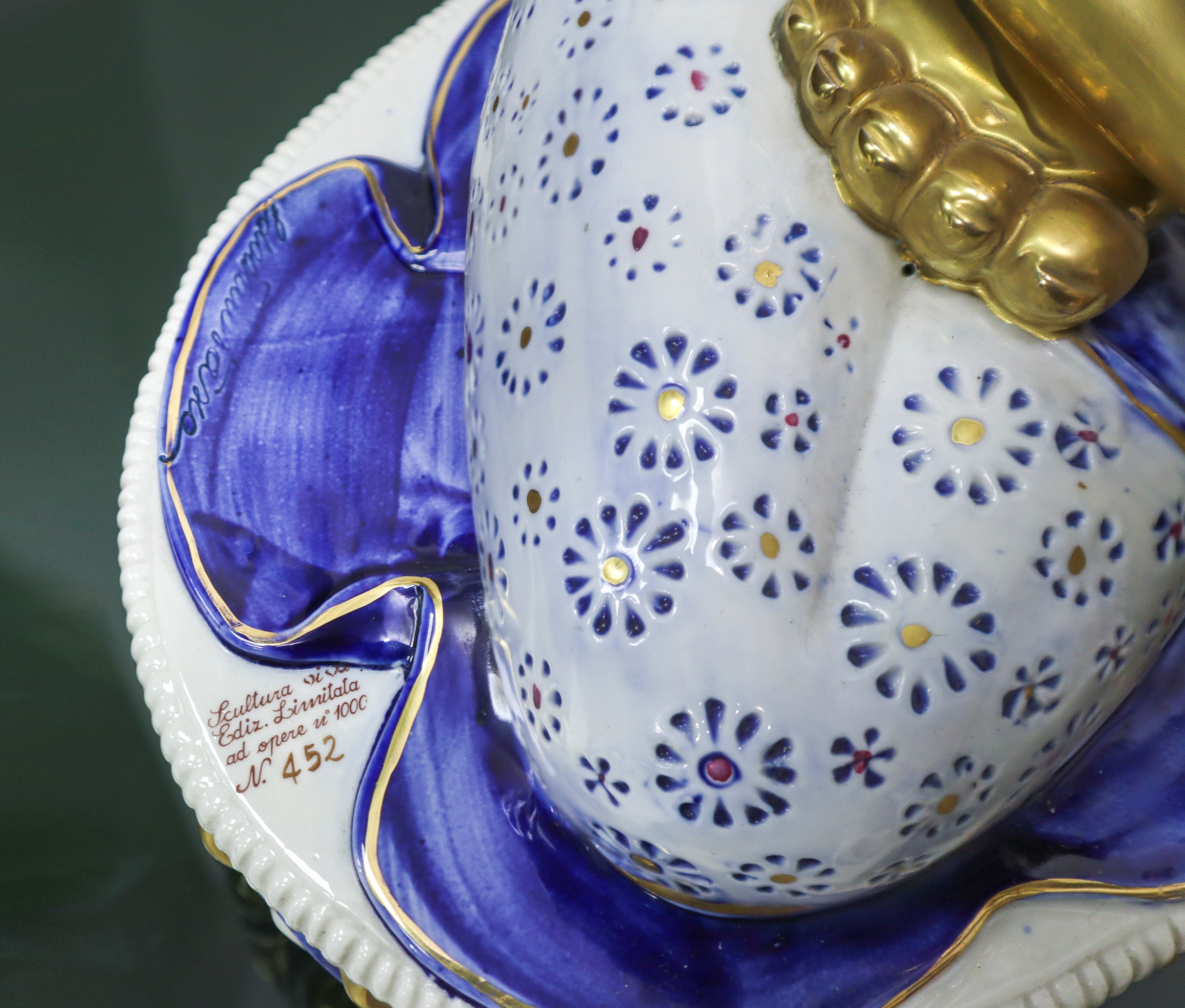 Principessa indiana in porcellana policroma