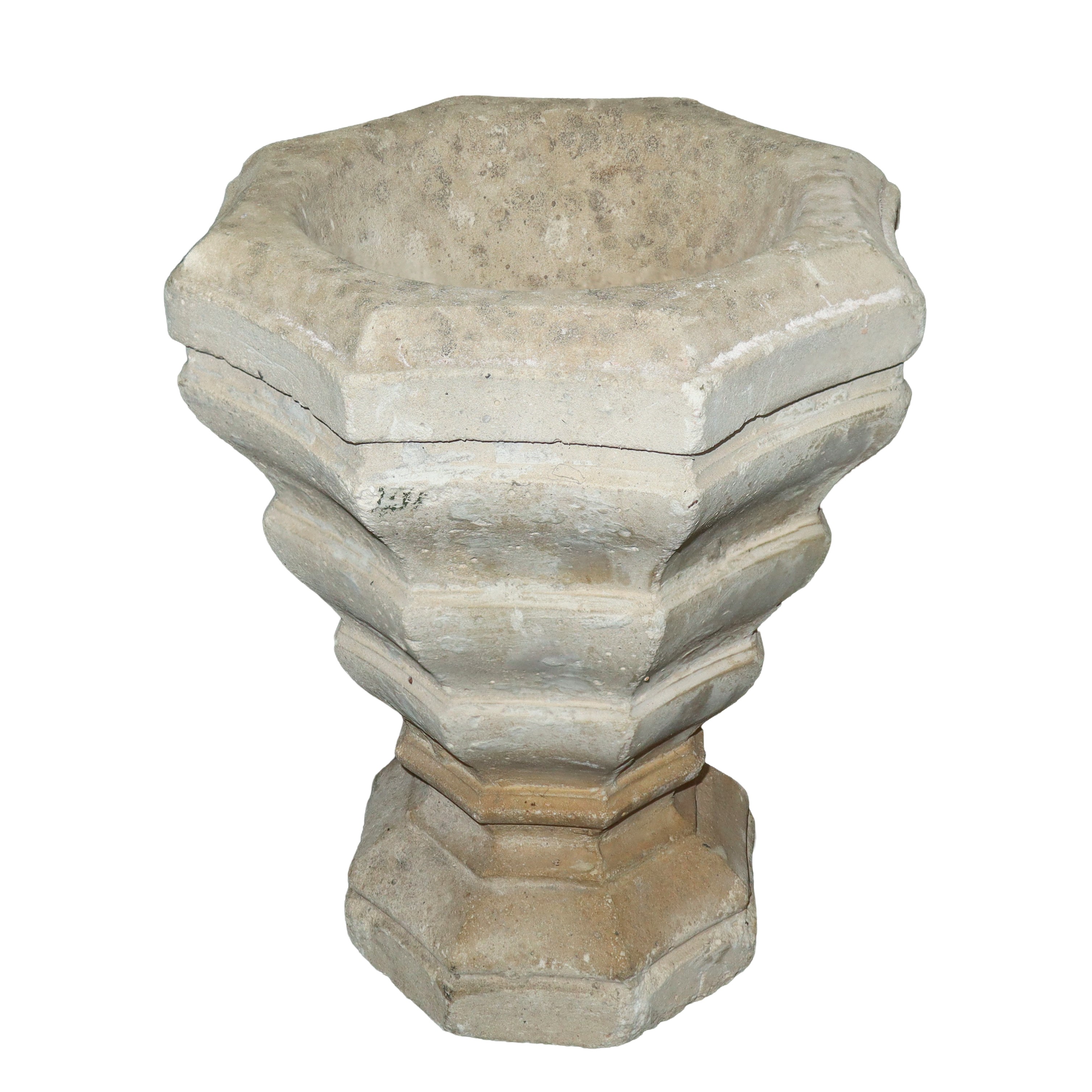 Coppia di antichi vasi in pietra bianca