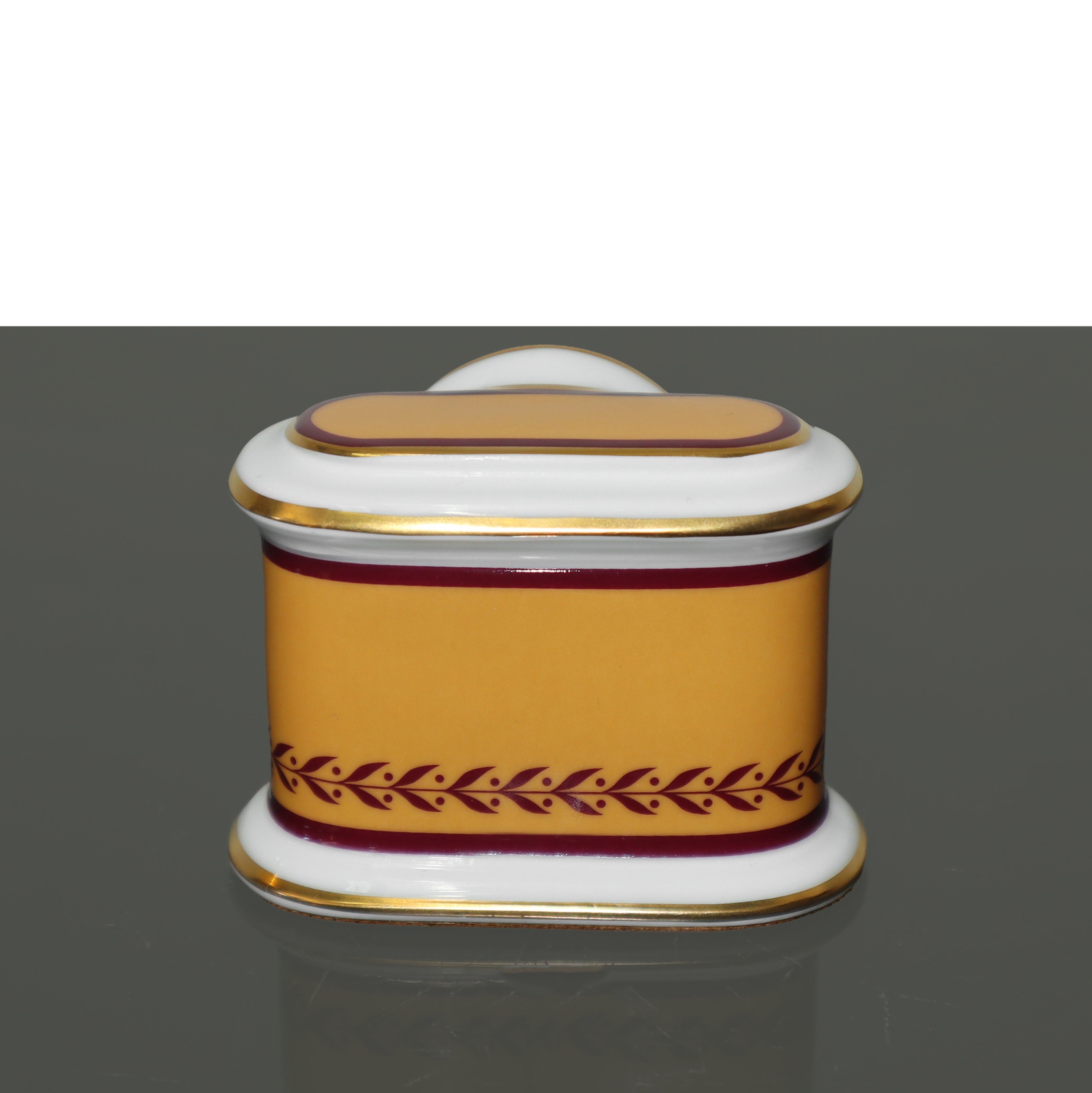 Bernardaud Limoges, France - Posacenere e Sveglia