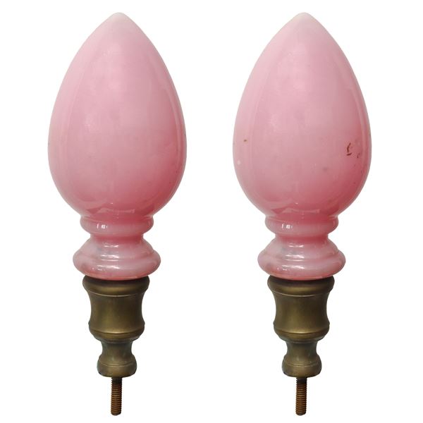 Coppia di pomoli in vetro di Murano di forma oblunga colore rosa